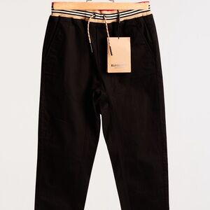 BURBERRY
Boys Black Stripe-detail Track Pants, Brand Size 10
Item No. 8030127